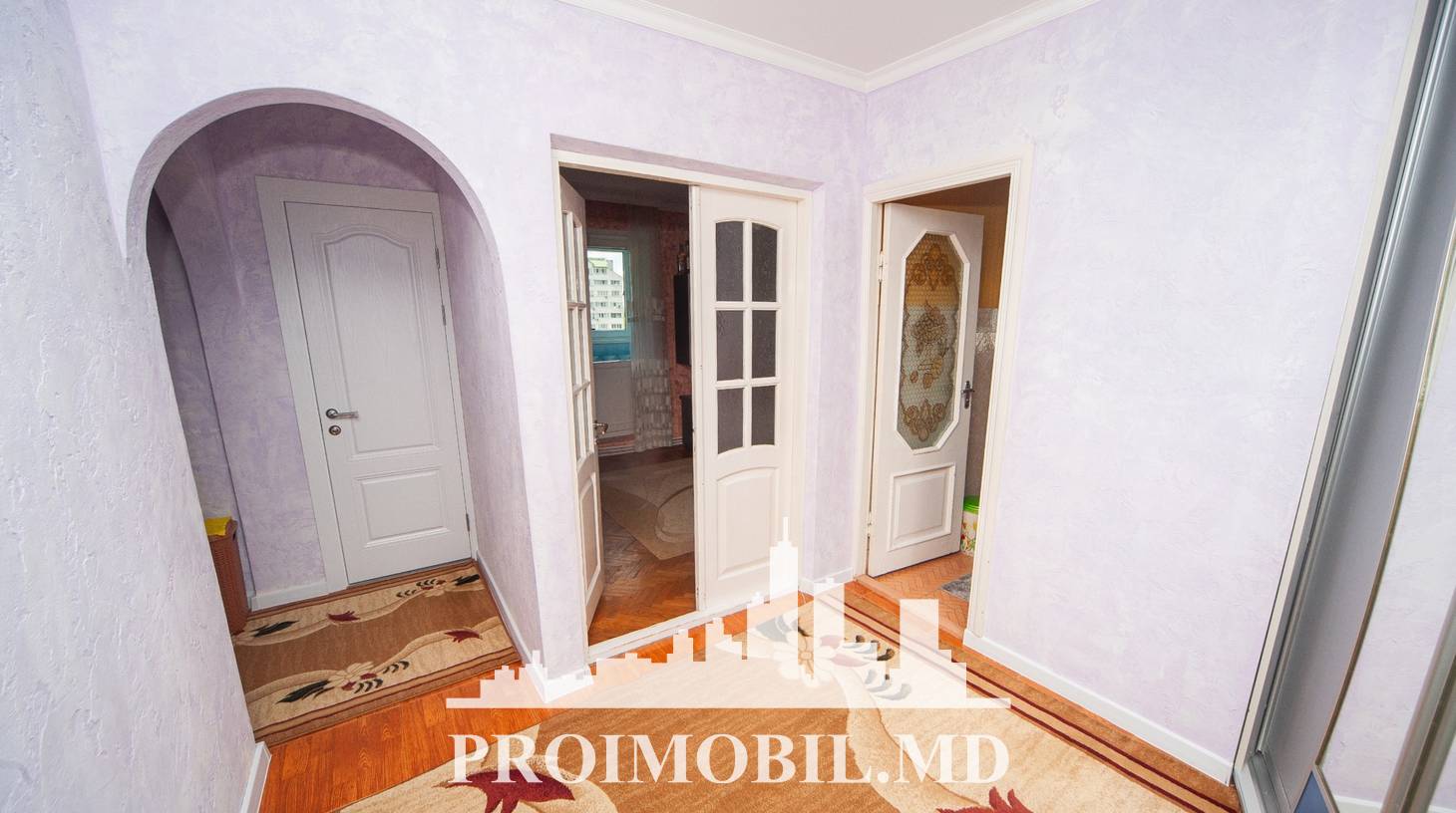 https://images.proimobil.md/2zJlwJVf_JkXD7jk2RAGl-Hq7aE9P-JXeSgyFwxWJdE/watermark:0.75:so:0:30:0.39/resize:fill:1460:816:1/gravity:ce/bG9jYWw6Ly8vZXN0YXRlL2xyL2Y5ZDQ3OTZhLWI3MTAtNDVlNy05Y2ExLWM2ZGRmYzc2MDg1NS5qcGVn