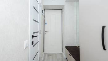 https://images.proimobil.md/30VPzKjggUbz4XUJncbvJGez5zBZJAszZ2vzLh8xGMU/resize:fill:350:198:1/gravity:ce/bG9jYWw6Ly8vZXN0YXRlL2xyL2QwZGQzZDk1LTUxMTMtNDE3OS04YzQ1LTNhZDQxMjE2NzNjYi5qcGVn