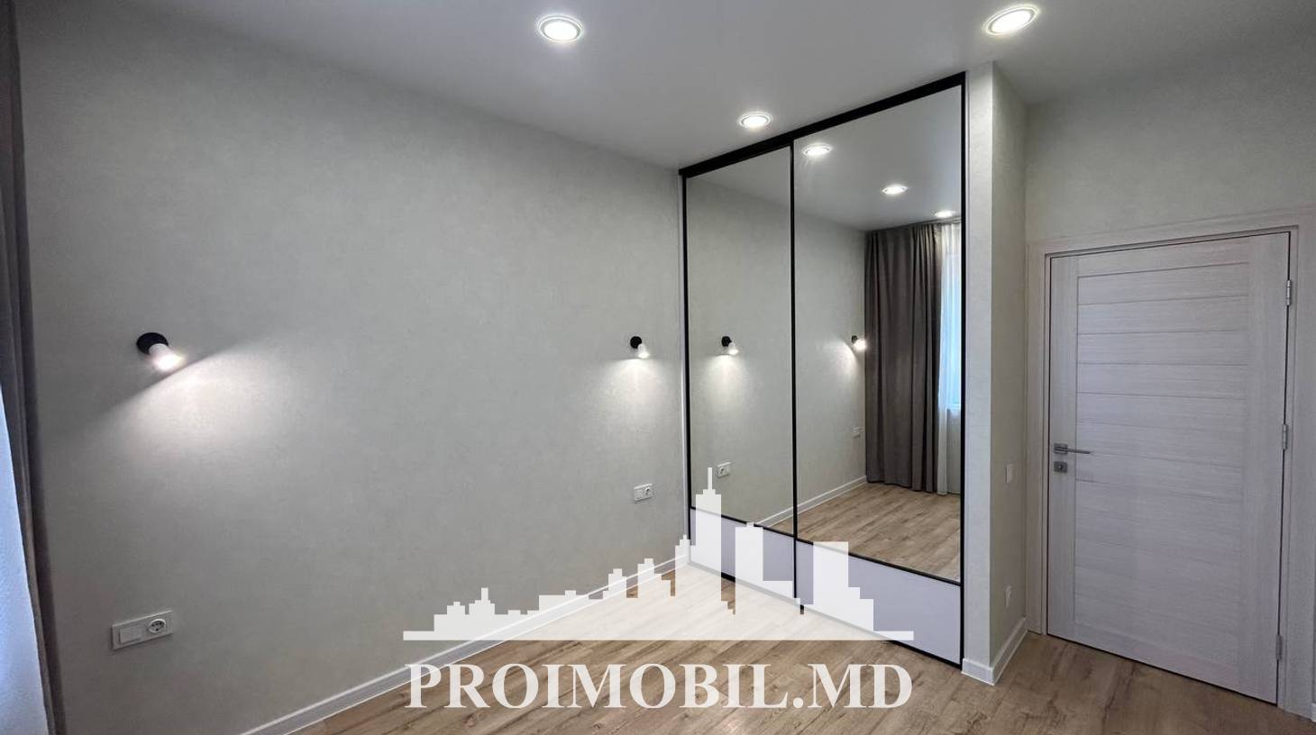 https://images.proimobil.md/318B6icc1JtNRF4oQM7li0wXEcZ59NgKmuWUmwtgn14/watermark:0.75:so:0:30:0.39/resize:fill:1460:816:1/gravity:ce/bG9jYWw6Ly8vZXN0YXRlL2xyLzNhYzUzNTA4LWI0N2UtNDA4Yy1hZTYyLTBhYzU5ZDRkZTI5Mi5qcGVn
