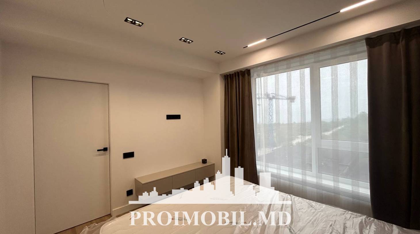 https://images.proimobil.md/32ZcjfvD2tY8L_adc0jsN6DZ5gdtWsKfC5IjJ7Crv9k/watermark:0.75:so:0:30:0.39/resize:fill:1460:816:1/gravity:ce/bG9jYWw6Ly8vZXN0YXRlL2xyLzc5NGRhODcxLTRkMjgtNGRiOC05ZWU2LWIxZjZjYTg2YWIwMi5qcGVn