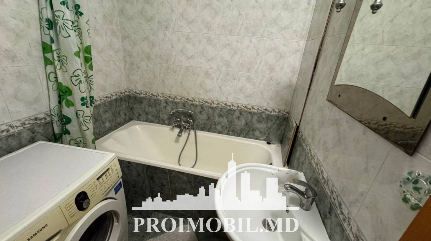 https://images.proimobil.md/36ThTfxFs8vz2CmZ_Q-yKQViIkZ5les9wdfrNuFWAQ8/watermark:0.75:so:0:30:0.39/resize:fill:1460:816:1/gravity:ce/bG9jYWw6Ly8vZXN0YXRlL2xyLzUxZjkyMDhmLTYxOTctNDM0Ny04NzRhLTE1MjNlZTcwNzc5Yy5qcGVn