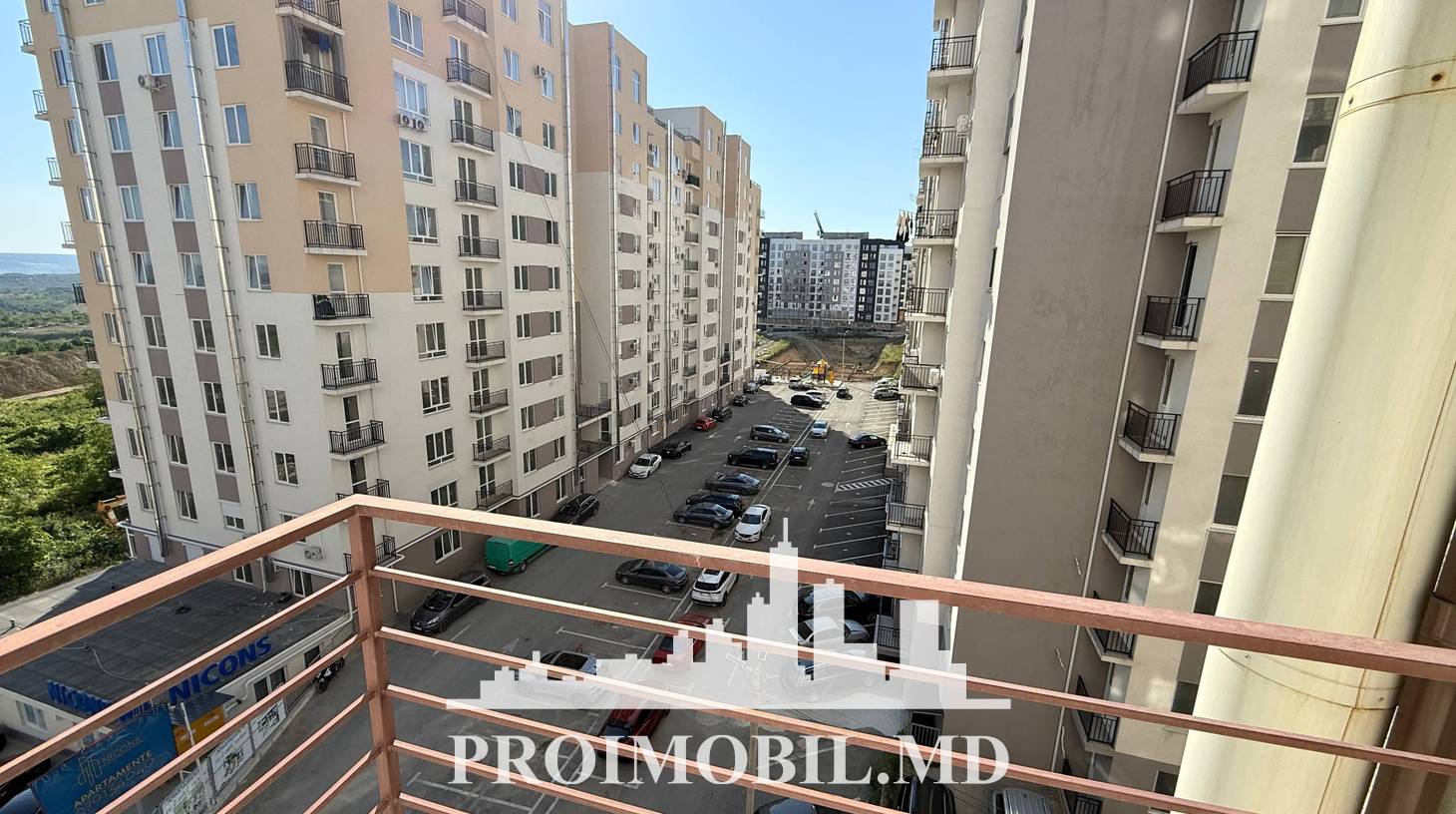 https://images.proimobil.md/36UM7aYf0pFiKvmul14XKseHheOz-B9c5w62j6ubjuw/watermark:0.75:so:0:30:0.39/resize:fill:1460:816:1/gravity:ce/bG9jYWw6Ly8vZXN0YXRlL2xyL2MyMjQ5NzQ1LTExMmItNDMzNi04MTBjLTBlYTk2YzA4ZjRhNy5qcGVn