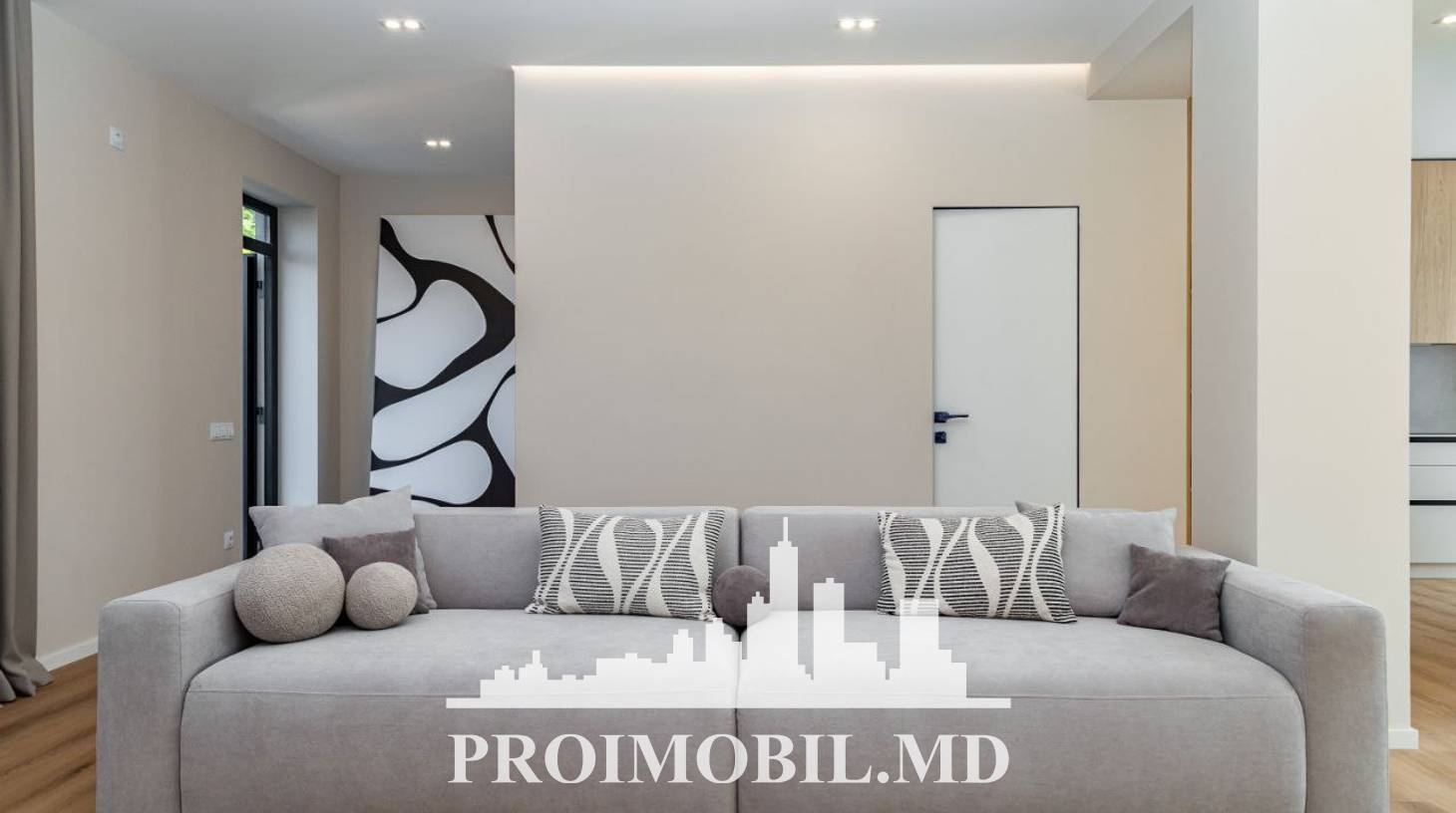 https://images.proimobil.md/36dblCARZVnH9w443ROpZnhvaRWNRL49EMqw_kiBdO4/watermark:0.75:so:0:30:0.39/resize:fill:1460:816:1/gravity:ce/bG9jYWw6Ly8vZXN0YXRlL2xyL2JmYTBiZGNmLTI4MTAtNGVhZi1iMzcxLTgzMjUyMTM5NWU0OS5qcGVn