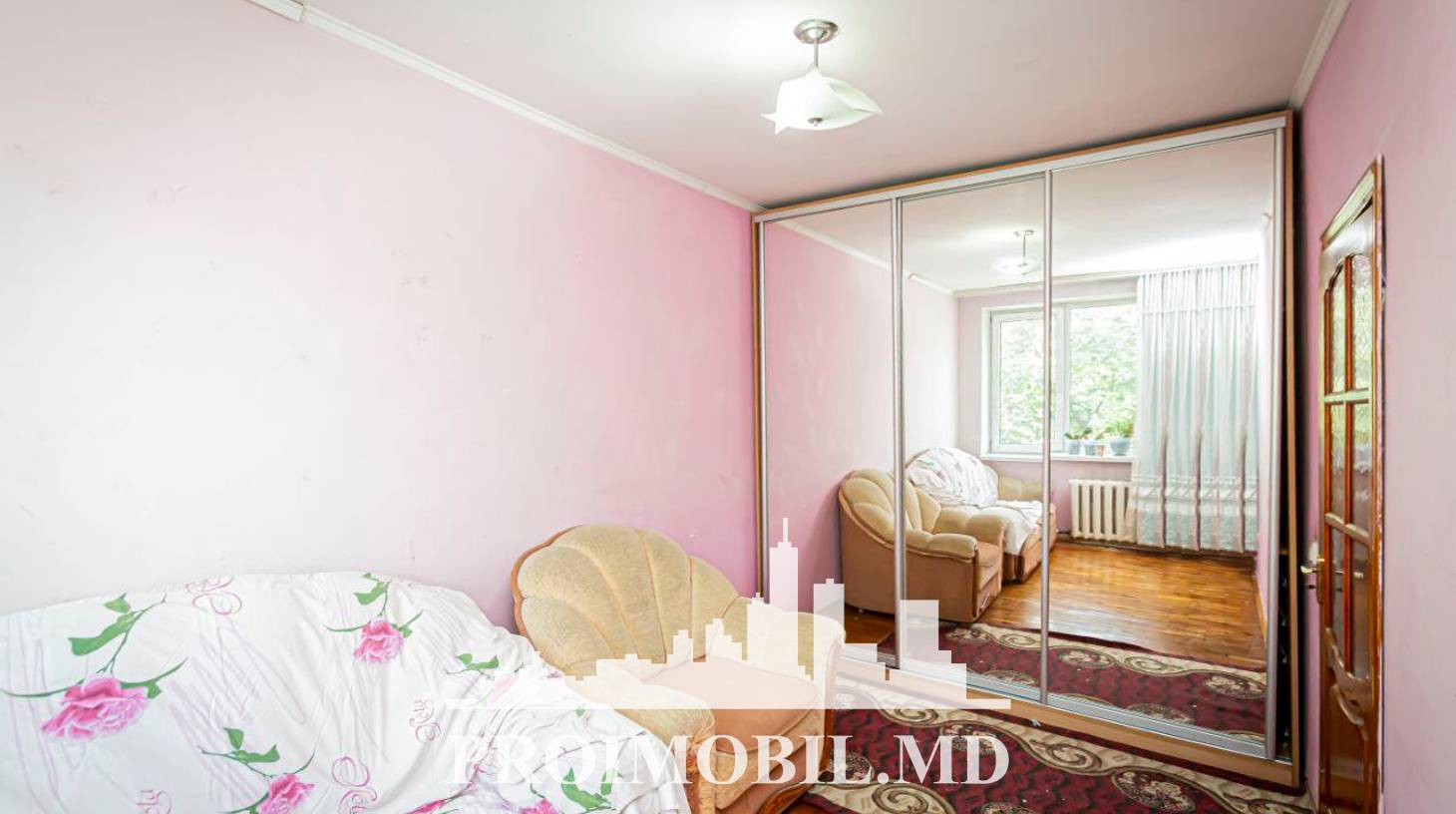 https://images.proimobil.md/3AdtqL3tc1hCd4rKoPzXQwojoJNCuRIcKXe1TvCRoYE/watermark:0.75:so:0:30:0.39/resize:fill:1460:816:1/gravity:ce/bG9jYWw6Ly8vZXN0YXRlL2xyLzIxN2Q4NmM2LTg3ZjktNGM2MS05MGQxLTA0M2Q3MmFkYTFiOC5qcGVn