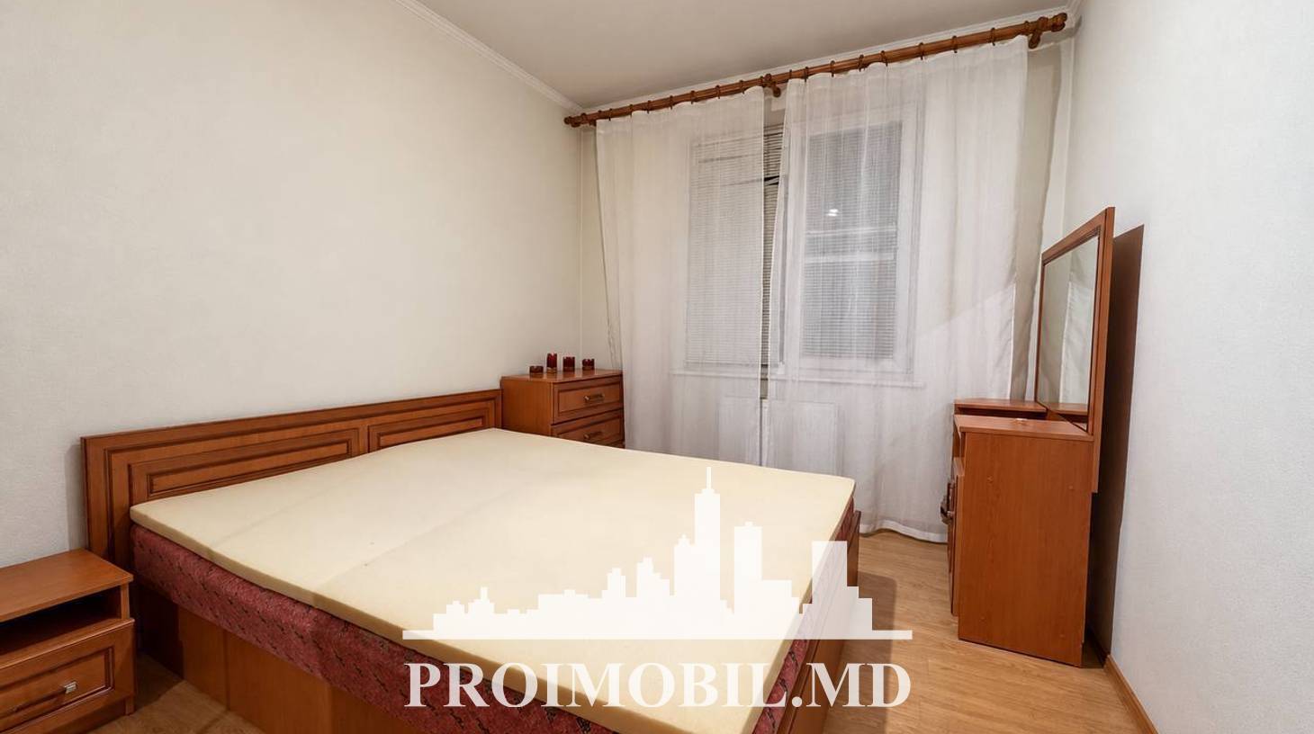 https://images.proimobil.md/3EuDAOCmqKfnBq5XWhLL7f49s7gK3jprG3CynaDrub4/watermark:0.75:so:0:30:0.39/resize:fill:1460:816:1/gravity:ce/bG9jYWw6Ly8vZXN0YXRlL2xyLzc1OWQ3Nzk4LTVhMDktNGQ4Mi1iODlkLTM3ODQ0NzlkMGI2NC5qcGVn