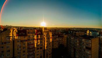 https://images.proimobil.md/3FoL27xrFqnA5ZjHyLi0Ln2HNrIbVFsQ5PKtWS5fU9c/resize:fill:350:198:1/gravity:ce/bG9jYWw6Ly8vZXN0YXRlL2xyLzEwZjk3OThmLWY5OGEtNDYyMS04ZDYxLTIzZmUwZGY1NDIyMy5qcGVn