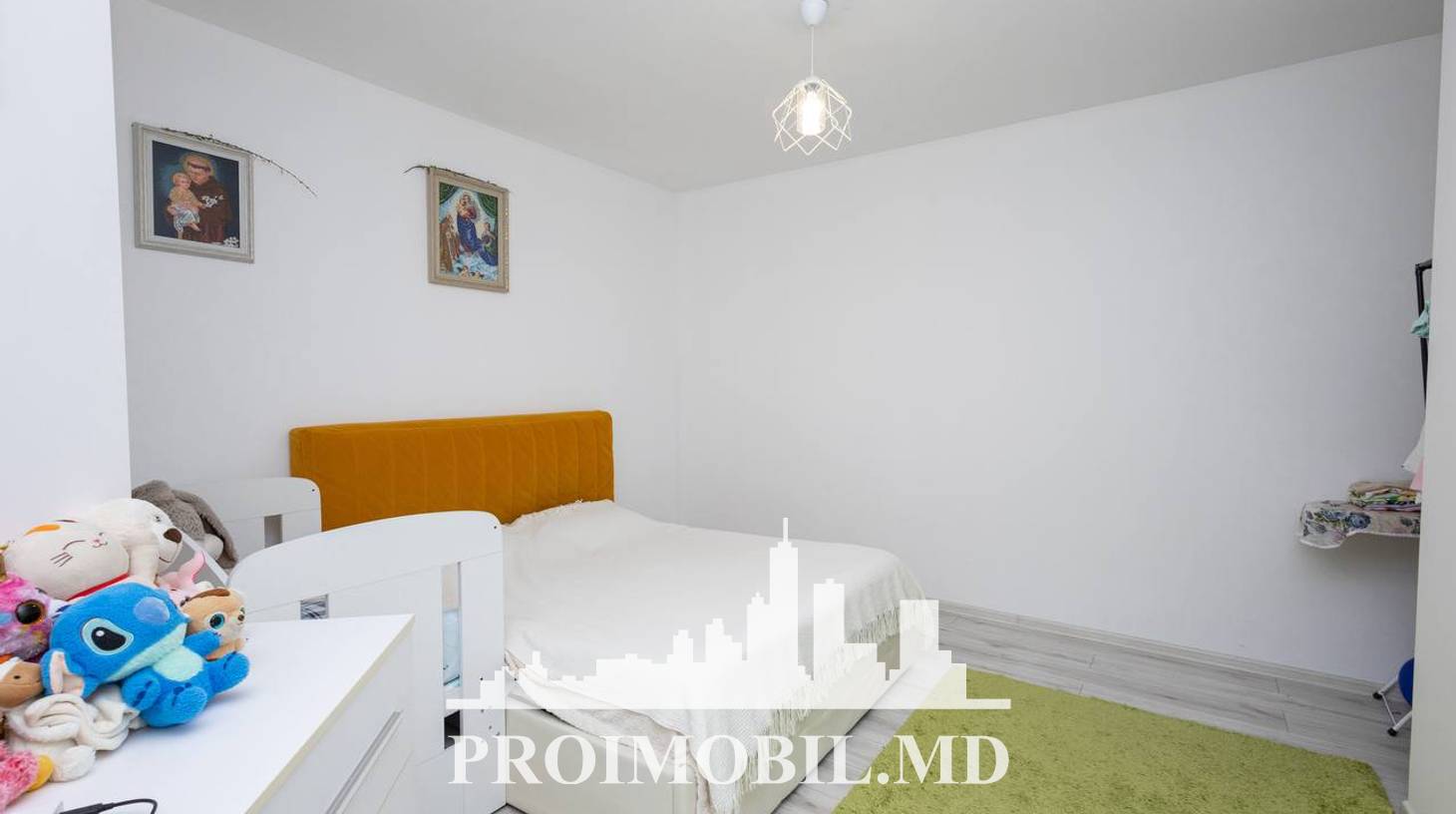 https://images.proimobil.md/3JIhzkaioa-ukfJhSMJIkpoX35mgortMfmDTnhVUs5k/watermark:0.75:so:0:30:0.39/resize:fill:1460:816:1/gravity:ce/bG9jYWw6Ly8vZXN0YXRlL2xyL2I0NDZmYmJmLTdkMGEtNDQyMi1hN2ZlLTg0NWMxYTE0N2Q2Zi5qcGVn