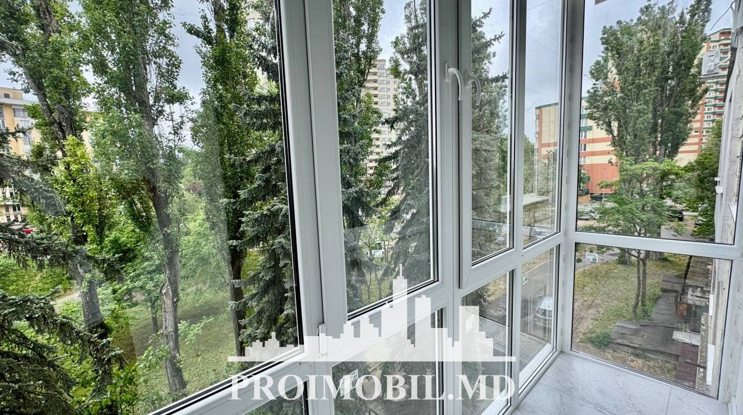 https://images.proimobil.md/3JT00f1E_PaSv4LwEhKvkAgjuUKp51L7IneAepUKbz0/watermark:0.75:so:0:30:0.39/resize:fill:1460:816:1/gravity:ce/bG9jYWw6Ly8vZXN0YXRlL2xyLzE4NWE5ZGMyLTY4YjEtNGQzNi1iN2QxLTgzZDA2ODRjZTdjYS5qcGVn