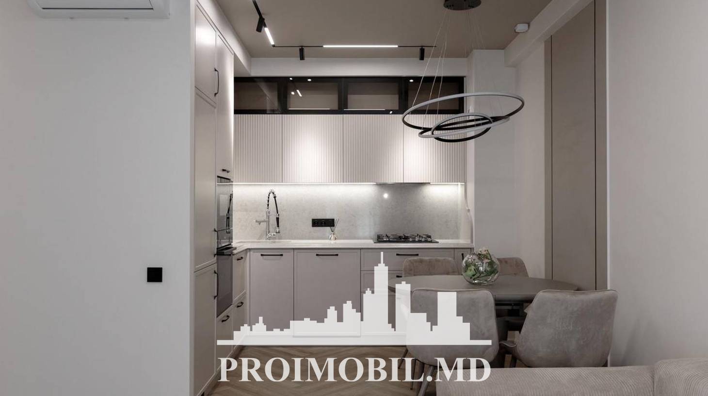 https://images.proimobil.md/3LbZH1Jv3Nr3Yn3x03-M9HJuOrfbnw5yFSmrKLA5XUA/watermark:0.75:so:0:30:0.39/resize:fill:1460:816:1/gravity:ce/bG9jYWw6Ly8vZXN0YXRlL2xyLzYxNGE1YjkyLTdkYTItNGE4MC1hNWJiLTBjMmFiM2RkZWMzOS5qcGVn