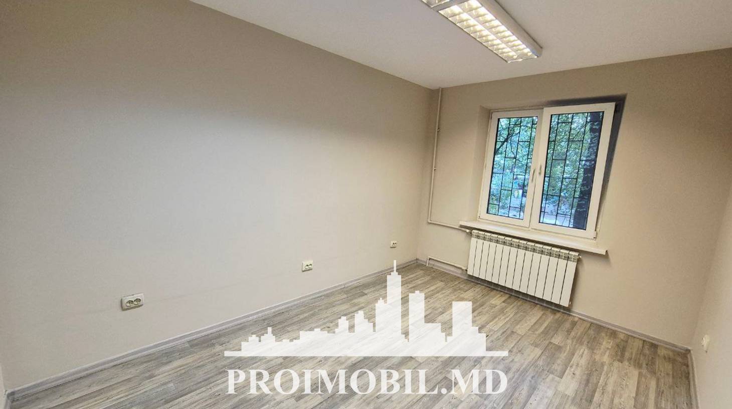 https://images.proimobil.md/3OHMc7WJw4fMFzurBwRNejEwnMe62_Ku8YF5d7rO-0E/watermark:0.75:so:0:30:0.39/resize:fill:1460:816:1/gravity:ce/bG9jYWw6Ly8vZXN0YXRlL2xyL2U3M2Q2M2MzLTk0Y2MtNDZkOC05Y2RiLTk3Mzk0YzJhYTAwYi5qcGVn