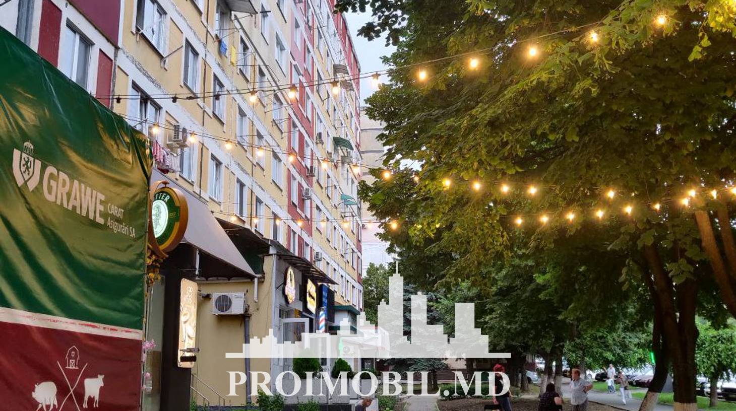 https://images.proimobil.md/3P9PYwOCO4f_mJk9uiTgD-3mOREZrYG8nPWsMtnre5U/watermark:0.75:so:0:30:0.39/resize:fill:1460:816:1/gravity:ce/bG9jYWw6Ly8vZXN0YXRlL2xyLzYyNDU4ZjYwLWM5YTAtNDQ5My04NDIzLWM0ZDY0NmRiNGQwNy5qcGVn