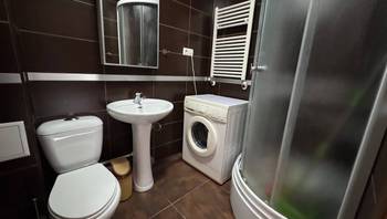 https://images.proimobil.md/3QErE6oBAXePnSNYftoSNJW124IaiG7HYEjSes5eKyU/resize:fill:350:198:1/gravity:ce/bG9jYWw6Ly8vZXN0YXRlL2xyLzk0OGViYTVkLTZjMDAtNGY1YS04ZGFhLTNhMTc3NmViZjFhZS5qcGVn
