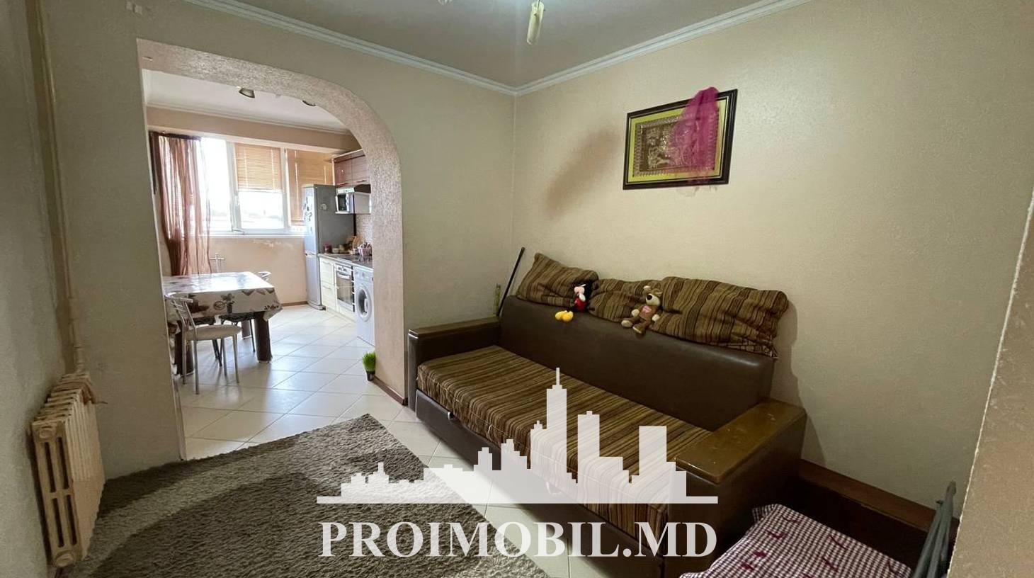 https://images.proimobil.md/3Qfj1SUK9v7sruINUEZdqHNKJ2zyvR3bmy6ReKE9RYY/watermark:0.75:so:0:30:0.39/resize:fill:1460:816:1/gravity:ce/bG9jYWw6Ly8vZXN0YXRlL2xyL2VlNDJhOWNiLTVkZDMtNDRjYi04OTFiLWU3OWQ0MjBmMmQxNy5qcGVn