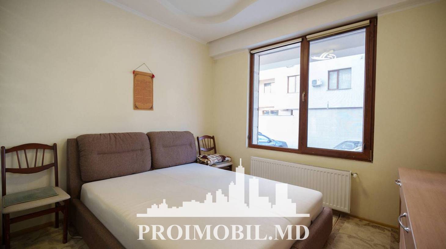 https://images.proimobil.md/3TQbLrq0-sJYqAGm2IwfACvOPeQdDgAKokgO36JSHhA/watermark:0.75:so:0:30:0.39/resize:fill:1460:816:1/gravity:ce/bG9jYWw6Ly8vZXN0YXRlL2xyLzQxOGRlNjdhLTA2YjEtNDYzYy1hM2U3LThlMzBmZjRlMjI5Yi5qcGVn