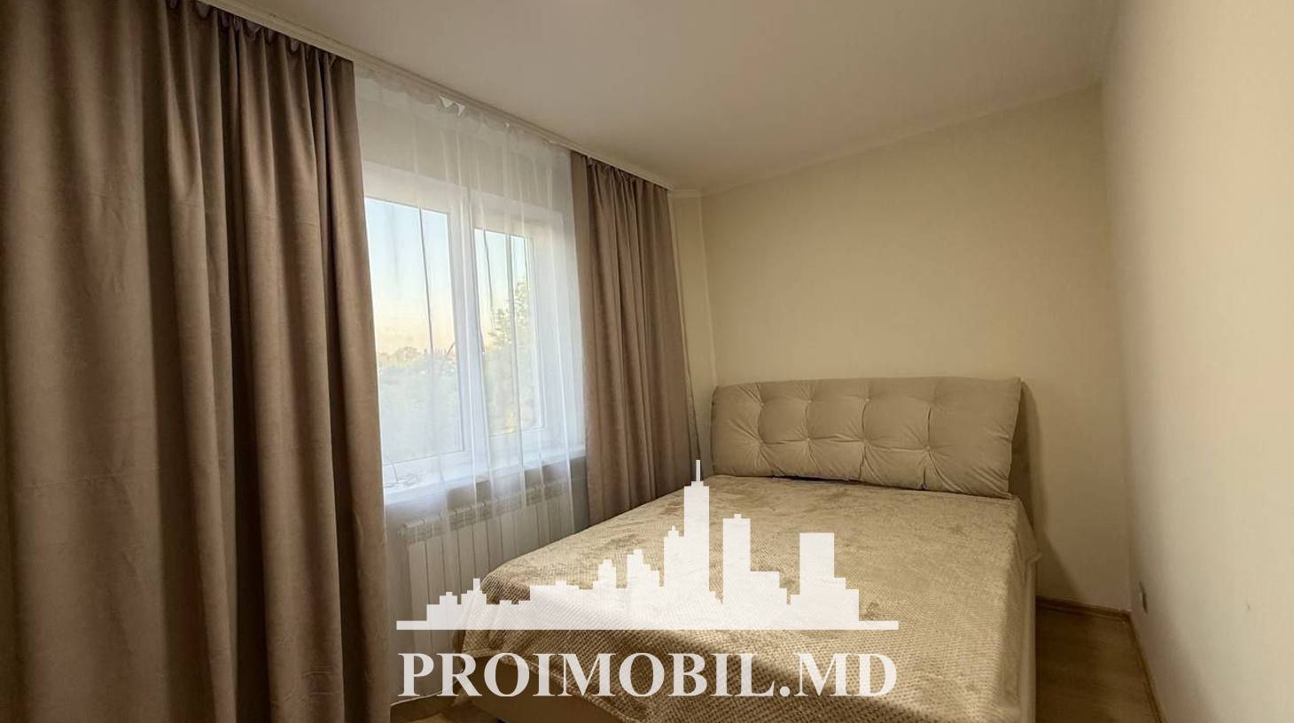 https://images.proimobil.md/3TWrJ5vGEUfEtlz4X0qzaREo3-3bqzBso0DNL1GwyiQ/watermark:0.75:so:0:30:0.39/resize:fill:1460:816:1/gravity:ce/bG9jYWw6Ly8vZXN0YXRlL2xyL2M1NmQ3ZTg1LWQ2YTUtNDViOC04NWUzLTlmZWI5MGY4MzI5NC5qcGVn