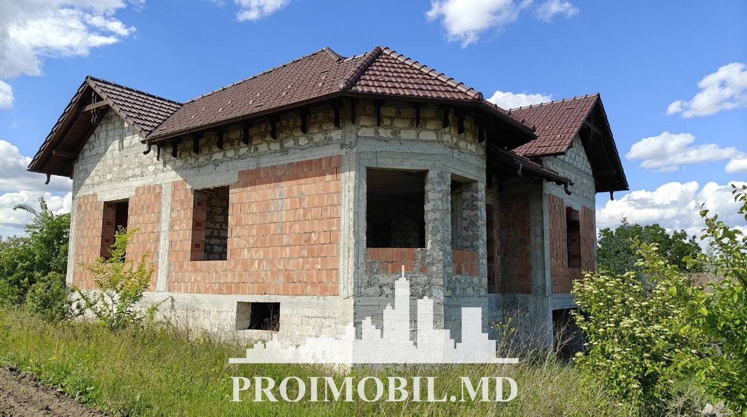 https://images.proimobil.md/3UQ_t7oHhZptKvG_HfCLTMIYNjP9xH75rImj3BZziIE/watermark:0.75:so:0:30:0.39/resize:fill:1460:816:1/gravity:ce/bG9jYWw6Ly8vZXN0YXRlL2xyLzRmZDNmZTU2LWMxNWEtNGZkMC04N2RlLTFmOGU5MDVhNmY5Ni5qcGVn