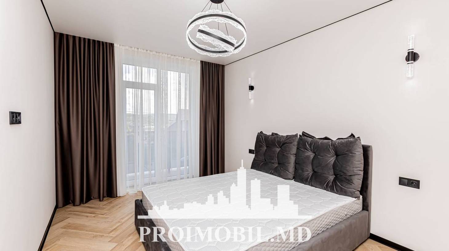 https://images.proimobil.md/3YxQtwrZwNohQ-b6btNKVdl3WCkbhqqtFvtGSQmZQ8E/watermark:0.75:so:0:30:0.39/resize:fill:1460:816:1/gravity:ce/bG9jYWw6Ly8vZXN0YXRlL2xyLzRiMWM0ZGVkLTUxMjQtNGI0MC1hNWI2LTlmZWMzYWU0NjllYi5qcGVn