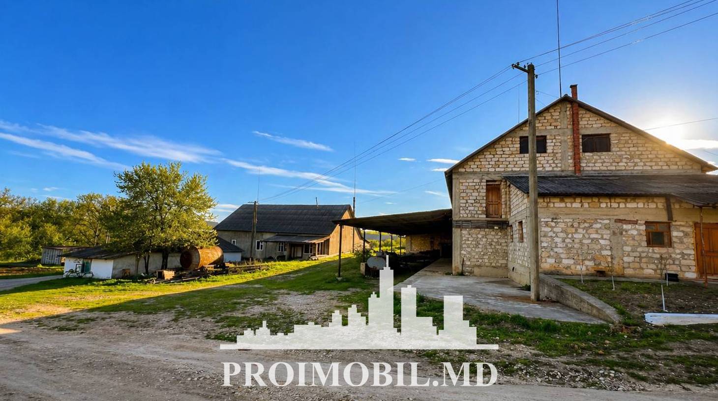 https://images.proimobil.md/3b0reP-axIYUrDl6Lf9CPMLO9qTlBjmQexWnUpsxrc0/watermark:0.75:so:0:30:0.39/resize:fill:1460:816:1/gravity:ce/bG9jYWw6Ly8vZXN0YXRlL2xyLzQ5N2ZiOTNhLTg4YWUtNDg4NS1iYjAyLTU4YzgwMTFiNjRhZi5qcGVn