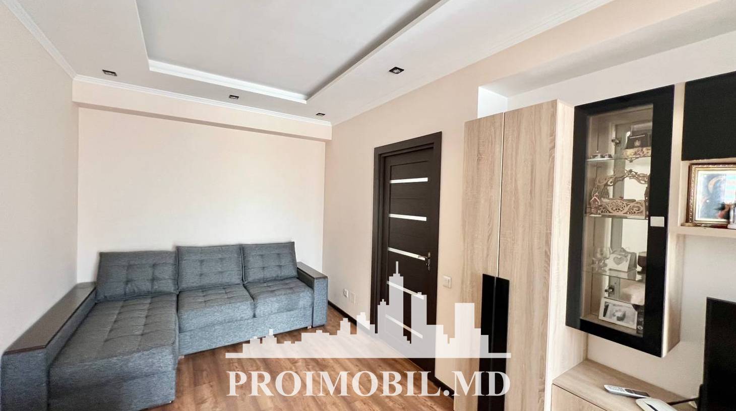 https://images.proimobil.md/3bQ_nHz-MW2fSgmXQ4HYF4a7DHtd5nylEeqq-6_lUGg/watermark:0.75:so:0:30:0.39/resize:fill:1460:816:1/gravity:ce/bG9jYWw6Ly8vZXN0YXRlL2xyLzllNzlhMDRjLTgwNzQtNDE3Yi04ODNiLWIzM2Q3MWJiNDM0MS5qcGVn
