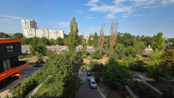 https://images.proimobil.md/3cjymgHAVbA7zVs5nKSXA4ki1E9VFZsw8IawGLWm45k/resize:fill:350:198:1/gravity:ce/bG9jYWw6Ly8vZXN0YXRlL2xyLzYxNGY2YThmLTEzNGYtNGI5NS1iZmYxLWNhZGM3Yzk0YzVjYi5qcGVn