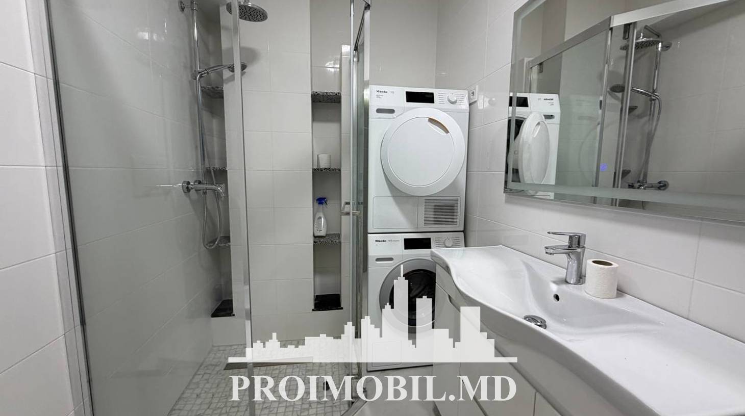 https://images.proimobil.md/3ehigiMIv0dqwp0lNtm0Qrk38t7C_e2dUuoAieybViM/watermark:0.75:so:0:30:0.39/resize:fill:1460:816:1/gravity:ce/bG9jYWw6Ly8vZXN0YXRlL2xyL2E4OWEwMjM3LTg0MmYtNGRhYi05YTBkLTVlNmQ0OTllNWY0ZS5qcGVn