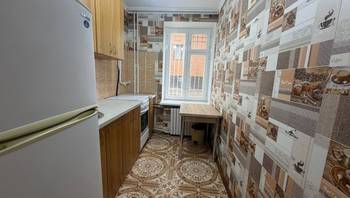 https://images.proimobil.md/3gbRIZVD_FIpPeo-RbbkiriRMF5TBFtjnmdaNy-hlqQ/resize:fill:350:198:1/gravity:ce/bG9jYWw6Ly8vZXN0YXRlL2xyL2Y4YzY5YWIzLWEyMTItNGJmOC05OWY4LTEzNGE2NTI3MTEyNy5qcGVn
