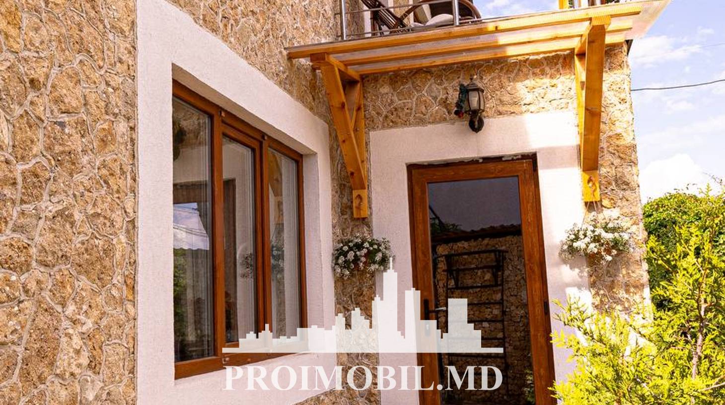 https://images.proimobil.md/3iDuA9ND5DdQpMzwAIkdEtXP0qHUlhYb1rEAw14Dw4A/watermark:0.75:so:0:30:0.39/resize:fill:1460:816:1/gravity:ce/bG9jYWw6Ly8vZXN0YXRlL2xyLzg1NGM0ZjQ4LTlmMDYtNDE5MC05MDYzLWVhZTRmMjUzMjY4NS5qcGVn