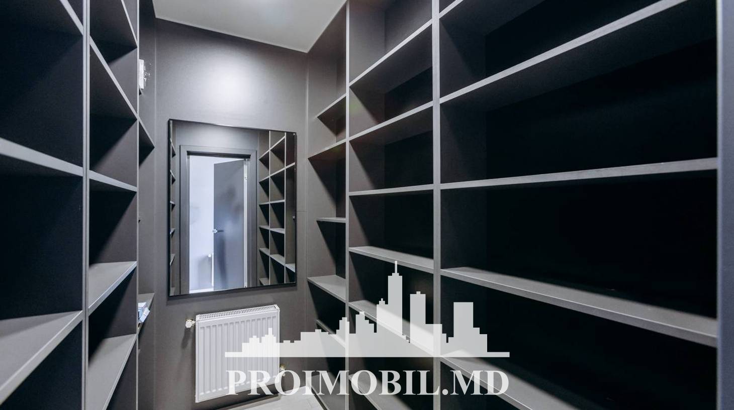https://images.proimobil.md/3obH-r7r97QypezAomBf_zrrmY_iEARtWzvoK2JbO7E/watermark:0.75:so:0:30:0.39/resize:fill:1460:816:1/gravity:ce/bG9jYWw6Ly8vZXN0YXRlL2xyLzBjNWE0Y2NiLWExMGMtNGNjYi04MzJkLTRlYmVlMjk2YjkyZC5qcGVn