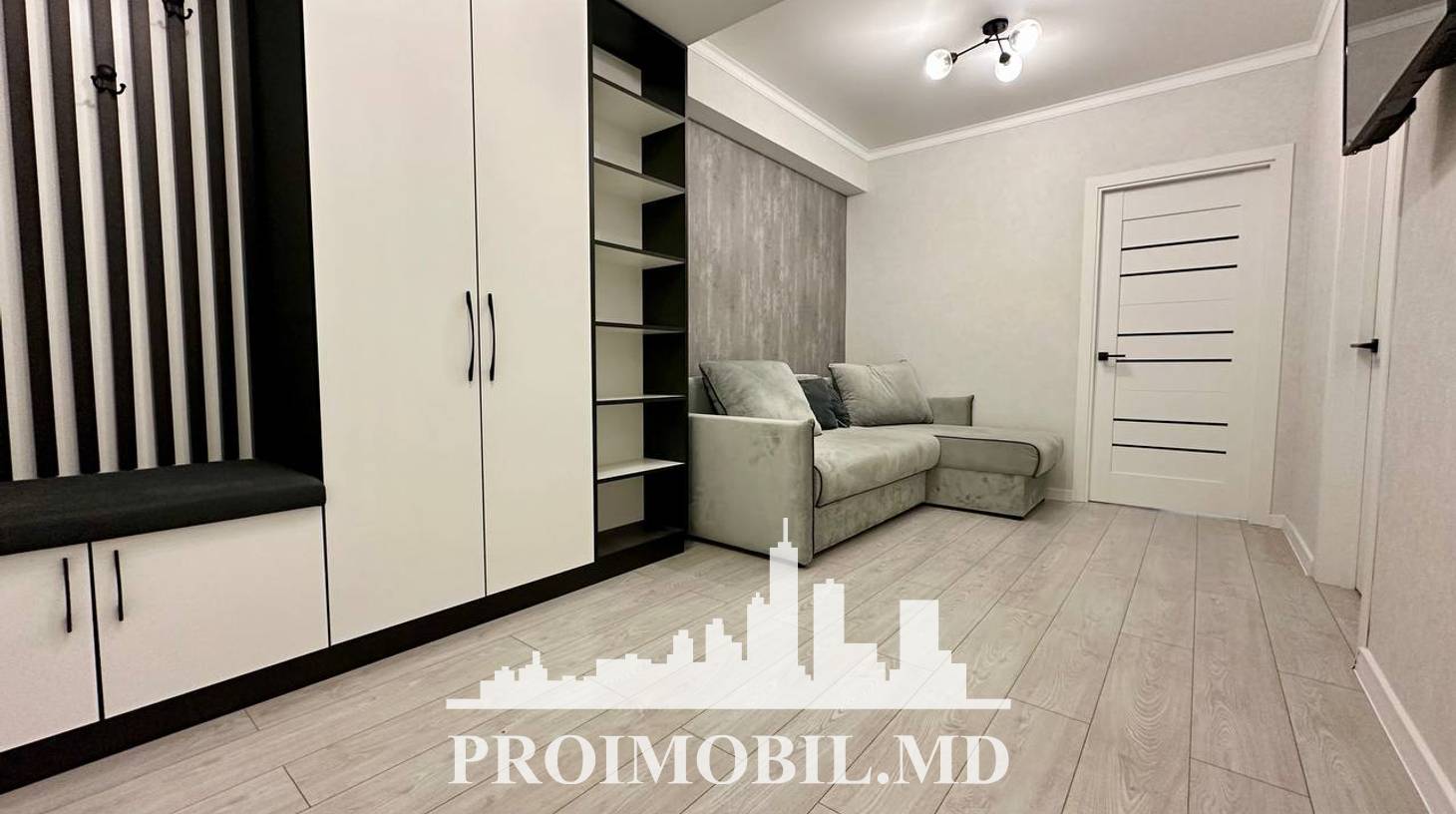 https://images.proimobil.md/3ptMdkXzfXemnf8v9wvr1q8YIItVAPh8f7ZwSxXNblQ/watermark:0.75:so:0:30:0.39/resize:fill:1460:816:1/gravity:ce/bG9jYWw6Ly8vZXN0YXRlL2xyLzk2NGU2MDYzLWZmZTctNDYwMS1hMTc3LTA3MjMyMjc5ZTJhMy5qcGVn