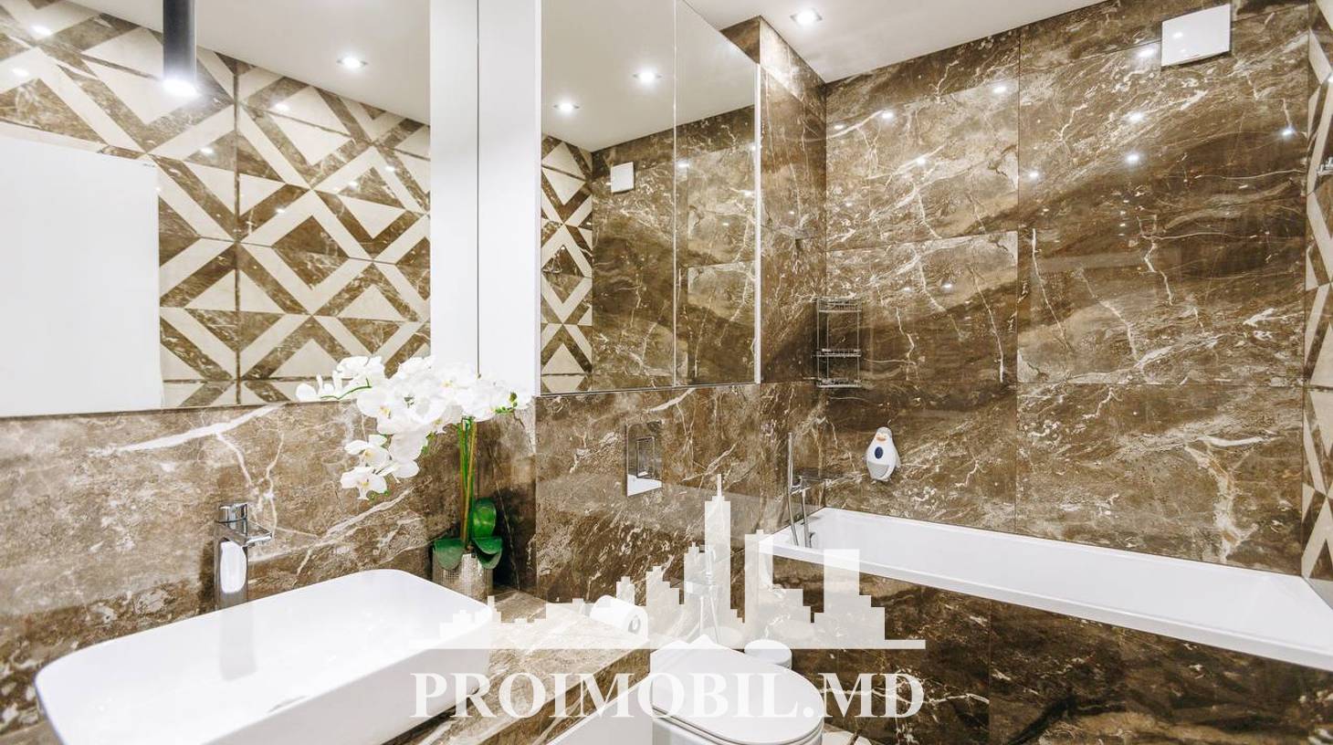 https://images.proimobil.md/3q1vf8pWTi9fIUutVtth3Qr1ZrI2_1klJvrPkhBFj5Y/watermark:0.75:so:0:30:0.39/resize:fill:1460:816:1/gravity:ce/bG9jYWw6Ly8vZXN0YXRlL2xyL2RkZmNjYzk3LWM1NDQtNGU4MC1hMWY1LWE0MWNiMmJhNjE0Ny5qcGVn