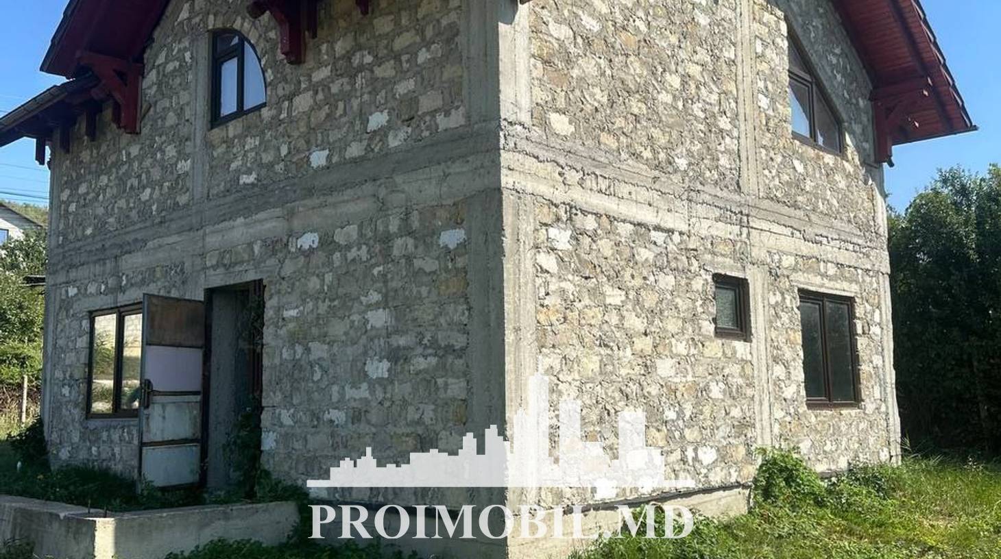 https://images.proimobil.md/3shlcdOxzocKrNl8UOCSoCkFdzC4wrZY2B9xlgRuj4M/watermark:0.75:so:0:30:0.39/resize:fill:1460:816:1/gravity:ce/bG9jYWw6Ly8vZXN0YXRlL2xyLzU2NDkxOTI2LTViYzAtNDQ3Mi1iNjZkLTZkZDQ3ZjhhMDZkOS5qcGVn