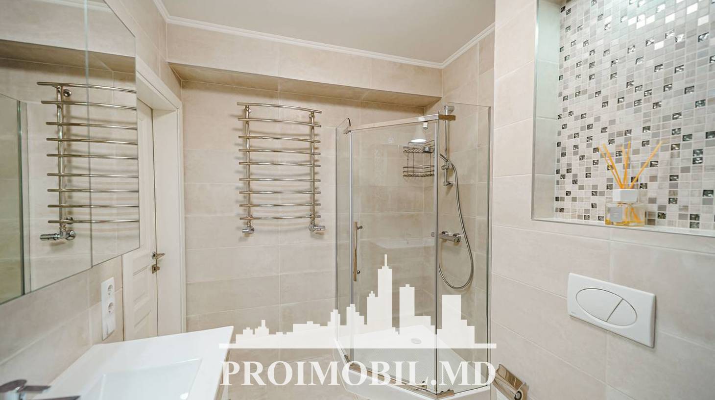 https://images.proimobil.md/3ukQr_mmJTPDaPPSY7dabhysVvp3jbVctvteugIj0P4/watermark:0.75:so:0:30:0.39/resize:fill:1460:816:1/gravity:ce/bG9jYWw6Ly8vZXN0YXRlL2xyLzg0YTkxNDE2LTVjZjctNGEwZi05NjM2LTA2OTVlZGEzMjllOC5qcGVn