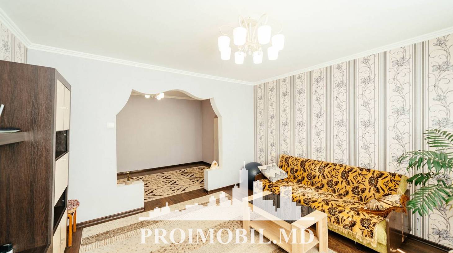 https://images.proimobil.md/3wJH7K7ZdORI_8anHqFMq8MHaxb_8rSxFoktuY5S--o/watermark:0.75:so:0:30:0.39/resize:fill:1460:816:1/gravity:ce/bG9jYWw6Ly8vZXN0YXRlL2xyL2RjNmE1Y2I2LTIyMzUtNDlmNC04MmU0LTA3Mzg1YTE2ZTdiOS5qcGVn