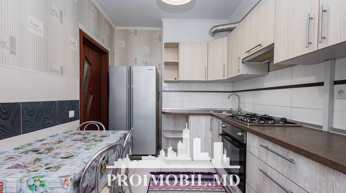 https://images.proimobil.md/3xKHUmnhFyxI6aCaqw3HH9n3h2amrcL4PGv1HdTJy8E/watermark:0.75:so:0:30:0.39/resize:fill:1460:816:1/gravity:ce/bG9jYWw6Ly8vZXN0YXRlL2xyLzFhMjc4YTljLWVlYjAtNDI4Yy04ZDBmLTlhNzkwMzFlNzFjZS5qcGVn