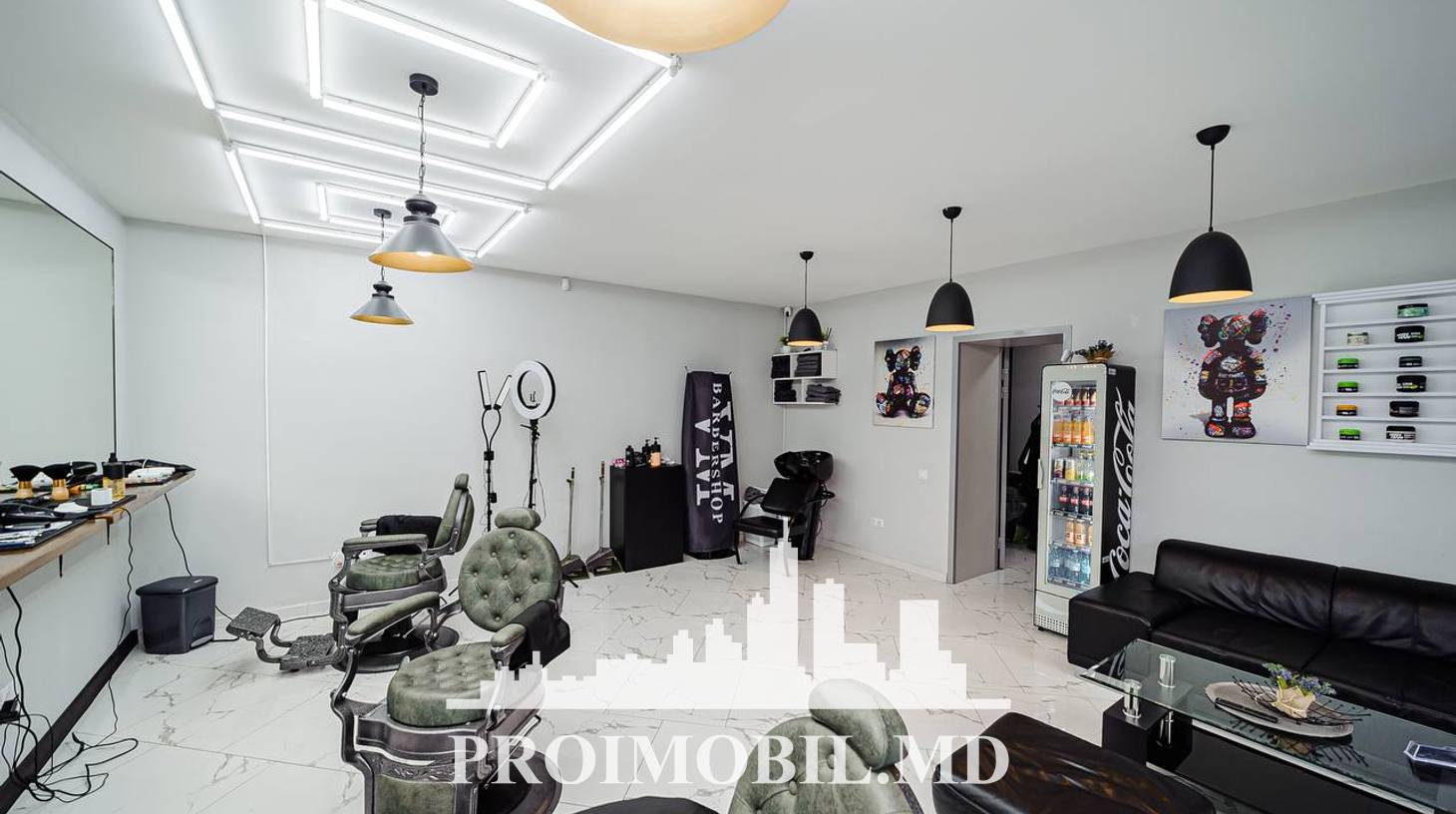https://images.proimobil.md/3yHgvjyG0UGa_76Ptct5ytmar7GHyxJX0vZ1KQh9l2A/watermark:0.75:so:0:30:0.39/resize:fill:1460:816:1/gravity:ce/bG9jYWw6Ly8vZXN0YXRlL2xyLzU5NjE5ZDUwLTk0MjQtNDQ1Ny05MzM2LThjNDFlNDg4M2U3Ni5qcGVn