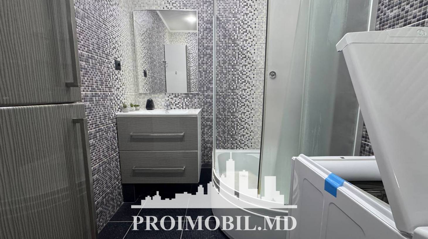 https://images.proimobil.md/3yfJrDI7pkUb-nIxedJ7EmT5anpC96blKdt66kraiLk/watermark:0.75:so:0:30:0.39/resize:fill:1460:816:1/gravity:ce/bG9jYWw6Ly8vZXN0YXRlL2xyLzYwNzJjZmMwLTc0ZDAtNGViZS1hMzE0LTEzMjViOWYwNmYzYy5qcGVn