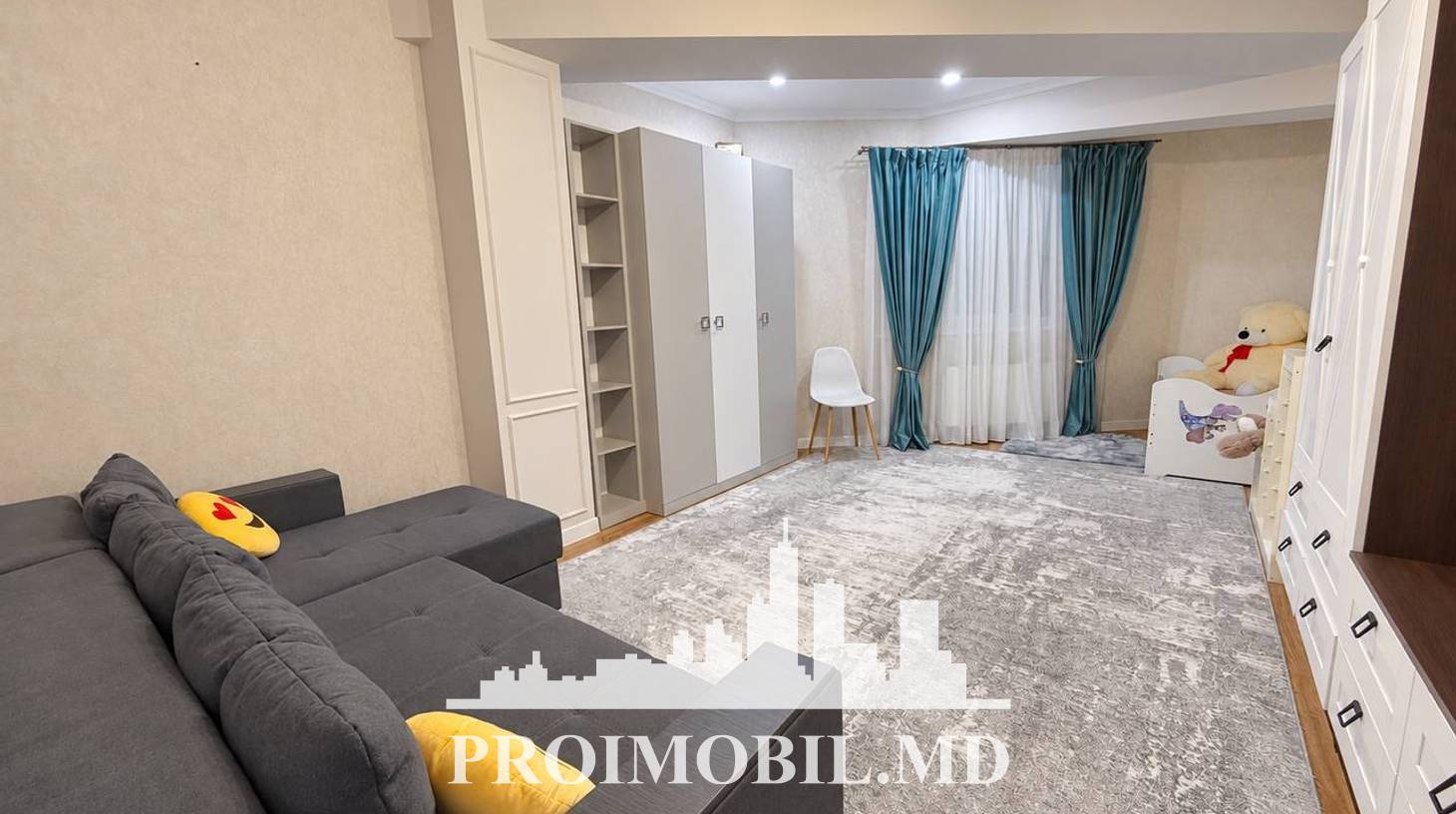 https://images.proimobil.md/3zcm1ekuuVN4IVID2nZKlnjlBIKHT61tLUI_BqGF_k8/watermark:0.75:so:0:30:0.39/resize:fill:1460:816:1/gravity:ce/bG9jYWw6Ly8vZXN0YXRlL2xyLzRiZGE5OGRjLTcxNGEtNDg2NC1hZGZjLTMzOTM0ZTZmNjFlZC5qcGVn