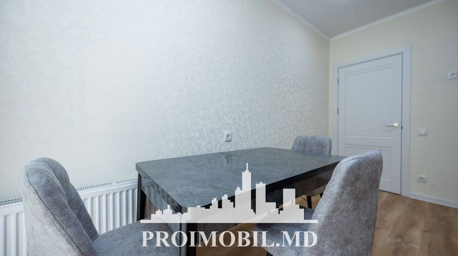 https://images.proimobil.md/407Ie9hKW5l3ujBwKuc3AkVC-si7pqByhLxU0m12L78/watermark:0.75:so:0:30:0.39/resize:fill:1460:816:1/gravity:ce/bG9jYWw6Ly8vZXN0YXRlL2xyL2RmZGJiMWFlLTAxMTgtNDg3YS04YWI0LTAxZGMwMzVkMzIyOS5qcGVn