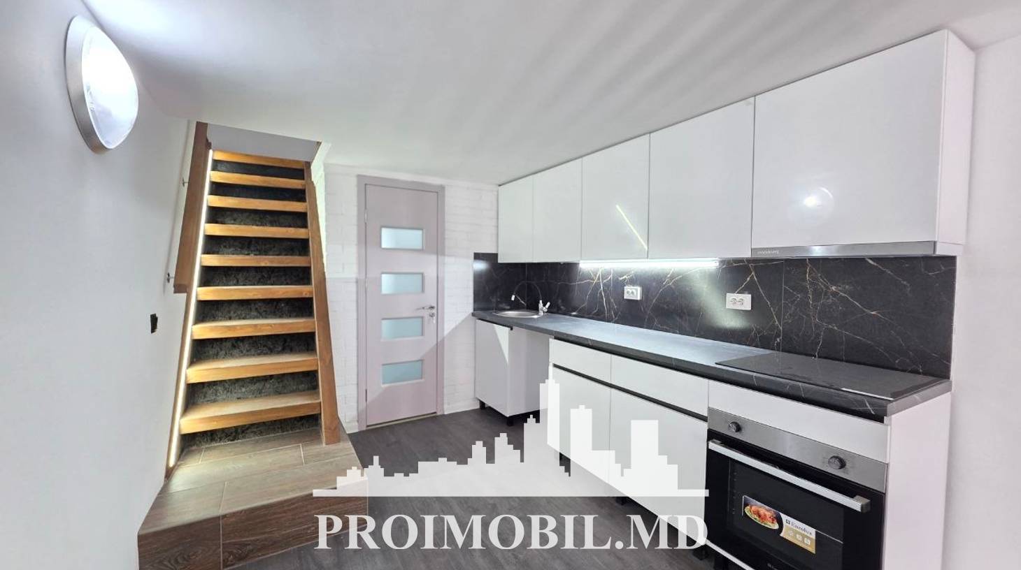 https://images.proimobil.md/40z4ohN3RO0mqpK5spdYEIJWny9iEz78KoXsthHE-N0/watermark:0.75:so:0:30:0.39/resize:fill:1460:816:1/gravity:ce/bG9jYWw6Ly8vZXN0YXRlL2xyLzMwZWE0MzBiLTVjNTItNDYwYS1hMTE5LThkMjA2YzM5ZjJkNS5qcGVn