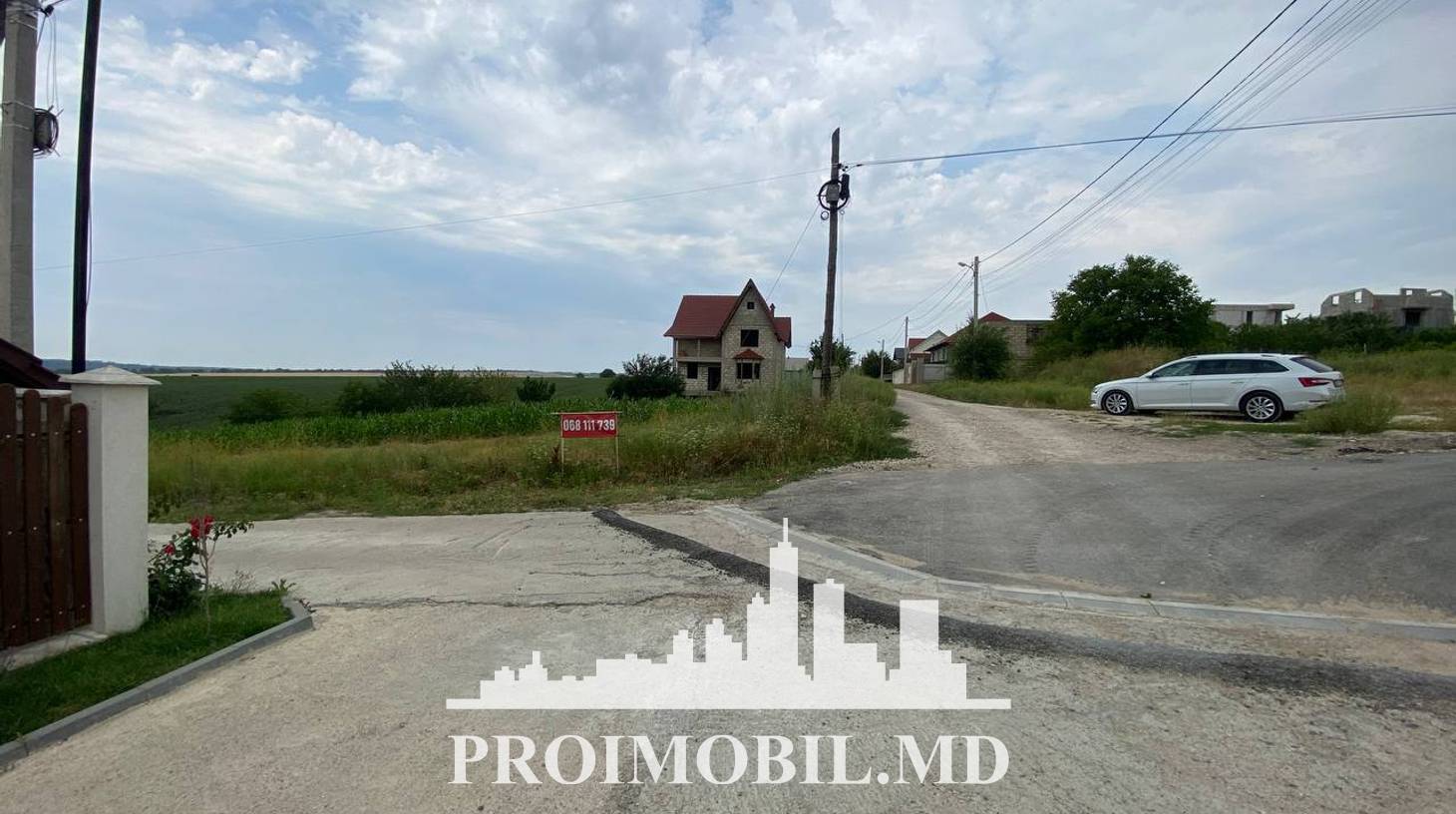 https://images.proimobil.md/40zkM-DPu29lR6BVPEUDPzTEe590naV4AMZe8al47Kg/watermark:0.75:so:0:30:0.39/resize:fill:1460:816:1/gravity:ce/bG9jYWw6Ly8vZXN0YXRlL2xyLzdlOWM0YzE2LWEwZDktNDlkOC04MWQxLTE2YTMxMzQyZjg0Mi5qcGVn