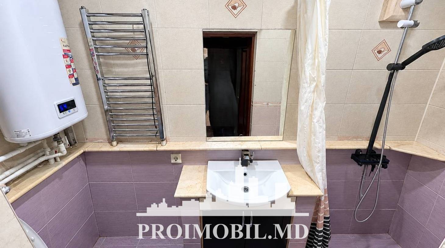 https://images.proimobil.md/414qTQgxsbylMRx5KtHwdNXgjOZqTPFfI7xtr0RRNuk/watermark:0.75:so:0:30:0.39/resize:fill:1460:816:1/gravity:ce/bG9jYWw6Ly8vZXN0YXRlL2xyL2I1NjJkNjQxLTdhNDEtNGIyYi05M2QyLTUxM2RmNzcxZTIxOS5qcGVn