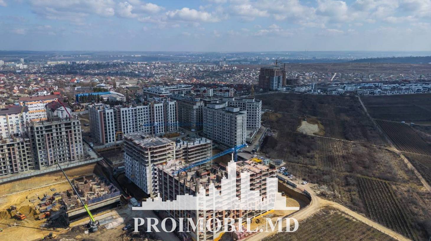 https://images.proimobil.md/42_SzQz6hCXn-7QhPnMcUr4FLz1aXpDcJQLr8seTnsk/watermark:0.75:so:0:30:0.39/resize:fill:1460:816:1/gravity:ce/bG9jYWw6Ly8vZXN0YXRlL2xyLzVhN2VjMzBiLTg4NGMtNDE1Mi1iYjA5LWE3ZjNkOTlmMDEzNS5qcGVn