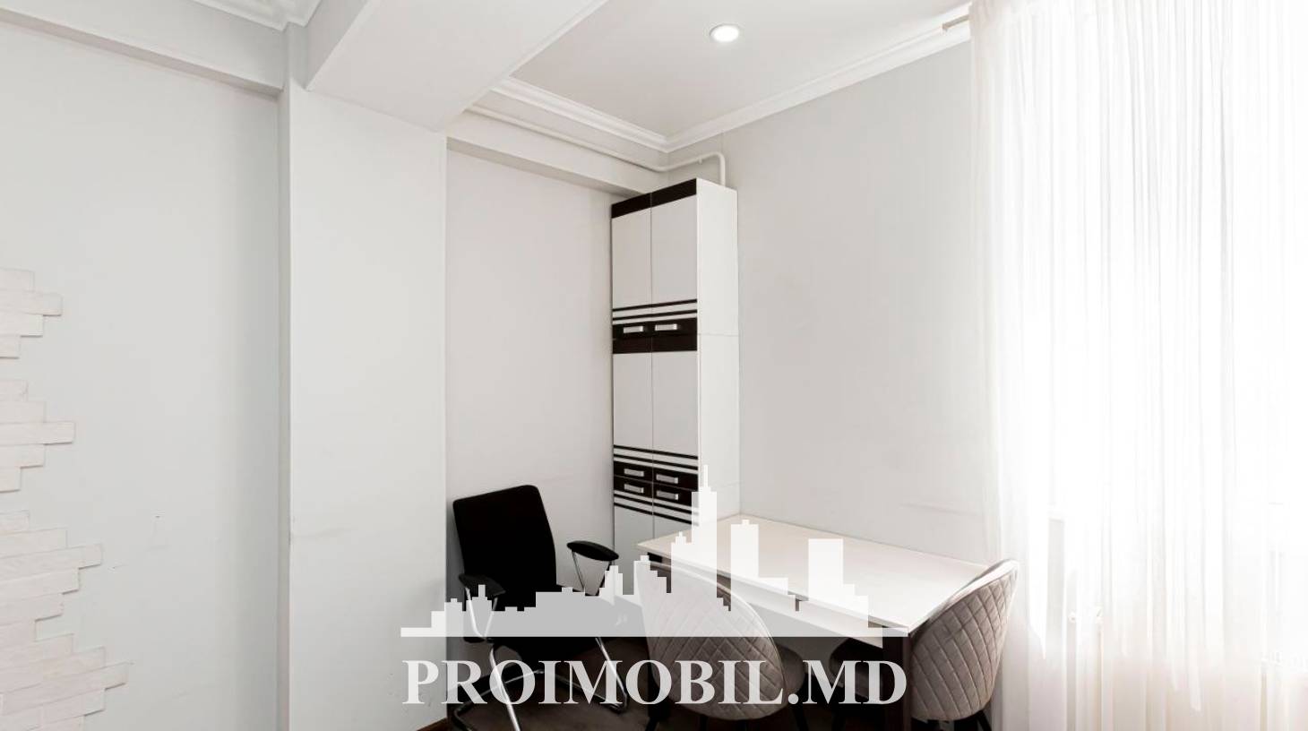https://images.proimobil.md/43ovl521nfJhQm8JCa3sM8DyCNEZ5OZvP5hdXx2WSIo/watermark:0.75:so:0:30:0.39/resize:fill:1460:816:1/gravity:ce/bG9jYWw6Ly8vZXN0YXRlL2xyLzdlNjZiYzc5LTU3MTItNDNlMy1iODU4LWM1NWYzMDhjMTI2NS5qcGVn