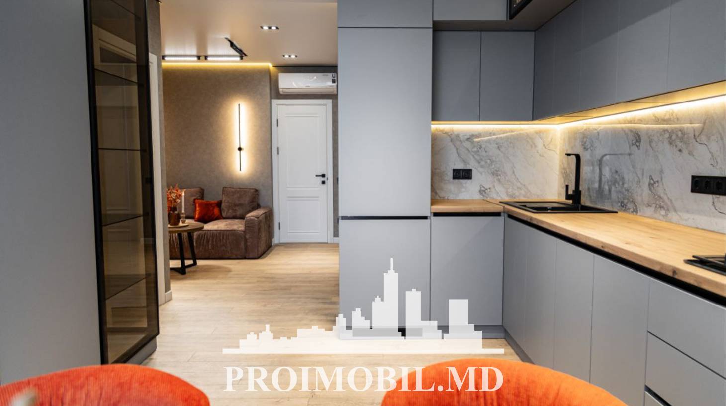 https://images.proimobil.md/45Qd7x75PFRULFlAyd6HTd-e8eA-sa1fa07mguli78M/watermark:0.75:so:0:30:0.39/resize:fill:1460:816:1/gravity:ce/bG9jYWw6Ly8vZXN0YXRlL2xyL2I2MzdlMzJmLTU3YmQtNDk4Ny05MzkzLTExOTFiOWVlMDc0OC5qcGVn