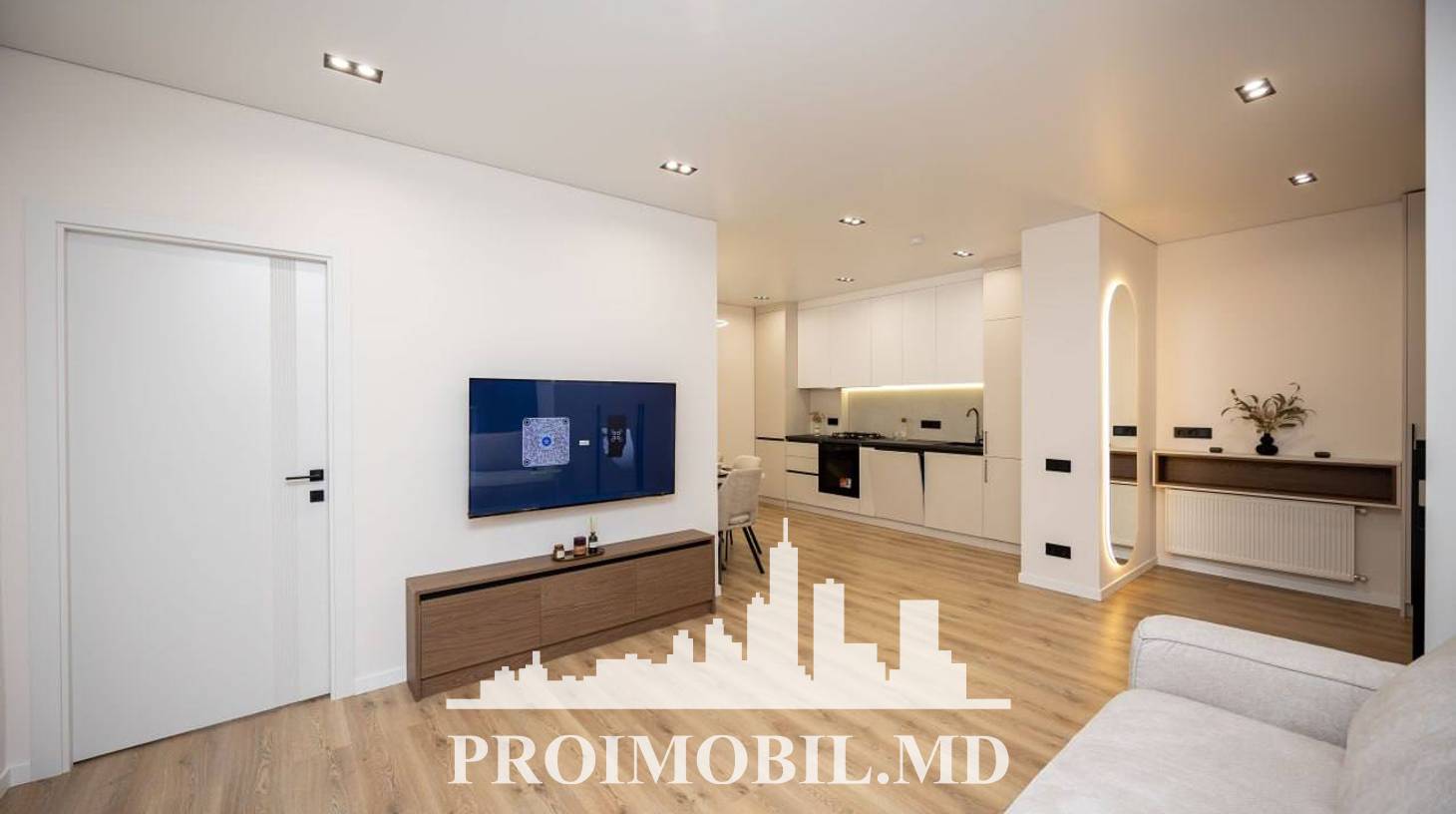 https://images.proimobil.md/45psqJXEaoPVvAK7bRuaUhLr-oN06Vd38SGBNEZcxfg/watermark:0.75:so:0:30:0.39/resize:fill:1460:816:1/gravity:ce/bG9jYWw6Ly8vZXN0YXRlL2xyL2E5M2IzOTA0LTNlMzEtNGM2Zi1iMmJmLTdiM2I3MGE2NGNlZS5qcGVn