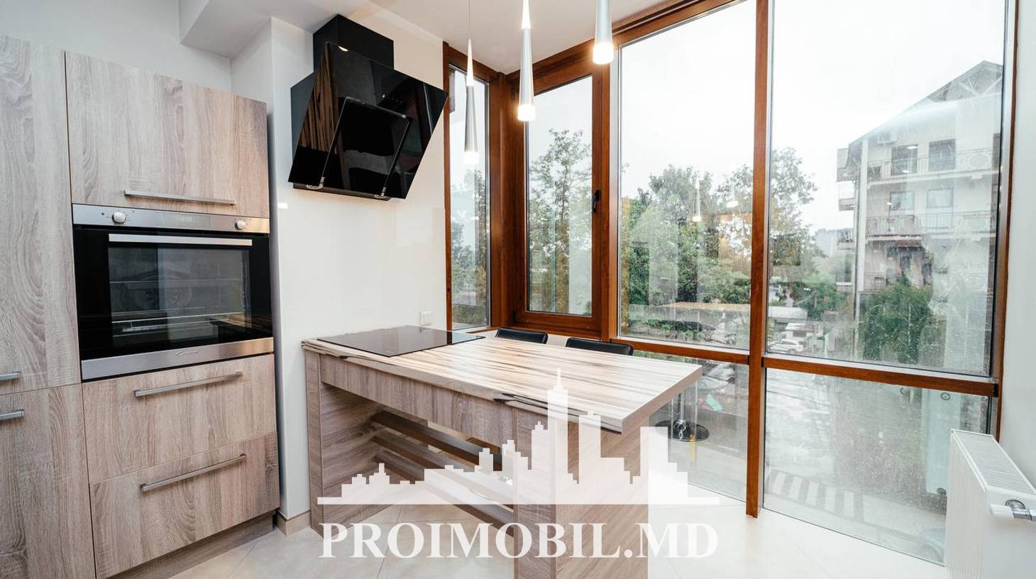 https://images.proimobil.md/4GC0xmkdm4a_A9zNtyPuFaY50Z01Ms0-fpTk2RdK5iI/watermark:0.75:so:0:30:0.39/resize:fill:1460:816:1/gravity:ce/bG9jYWw6Ly8vZXN0YXRlL2xyLzZkYjY5NDVmLTUwMDMtNDMwOC1hODlkLTZlMjJkNTFlNDQ4Zi5qcGVn