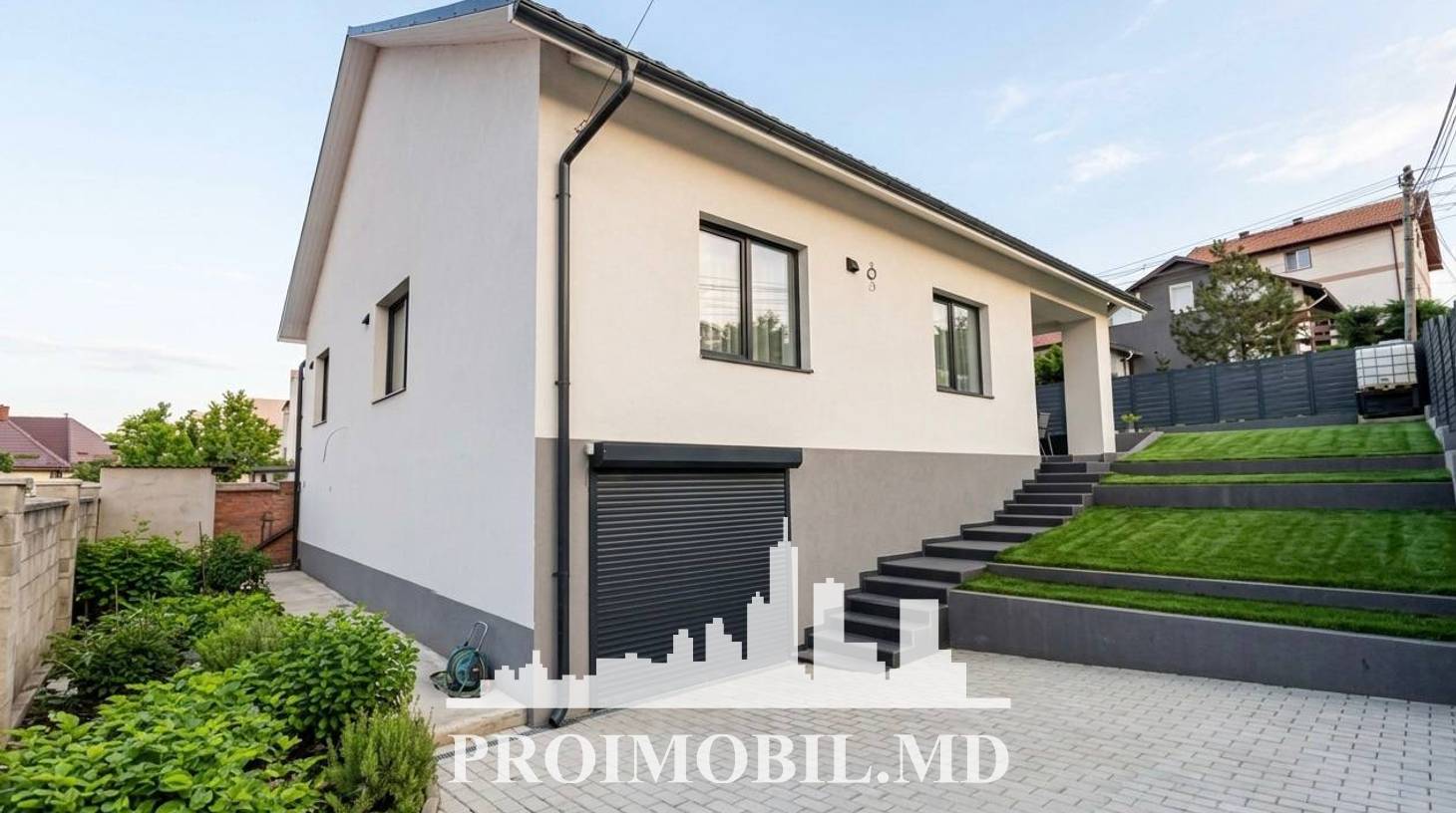 https://images.proimobil.md/4GDE2nIdYxnfJwxIsjal7tOgwxen9gIH5VMQbUZIU0o/watermark:0.75:so:0:30:0.39/resize:fill:1460:816:1/gravity:ce/bG9jYWw6Ly8vZXN0YXRlL2xyLzZhMDFlOWU4LTI5MjAtNDM0NS05ZGUyLTJjZjkyMWMyY2IyNi5qcGVn