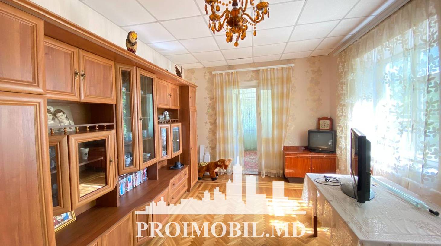 https://images.proimobil.md/4MsK2fZIvPLWM1SIprGKdJnH8CBsxeXOHbm4n9xwb64/watermark:0.75:so:0:30:0.39/resize:fill:1460:816:1/gravity:ce/bG9jYWw6Ly8vZXN0YXRlL2xyLzI5NmYzZTZkLTAyMTQtNGYzYi04YTQxLTNjMmEzNDllZWRiMC5qcGVn