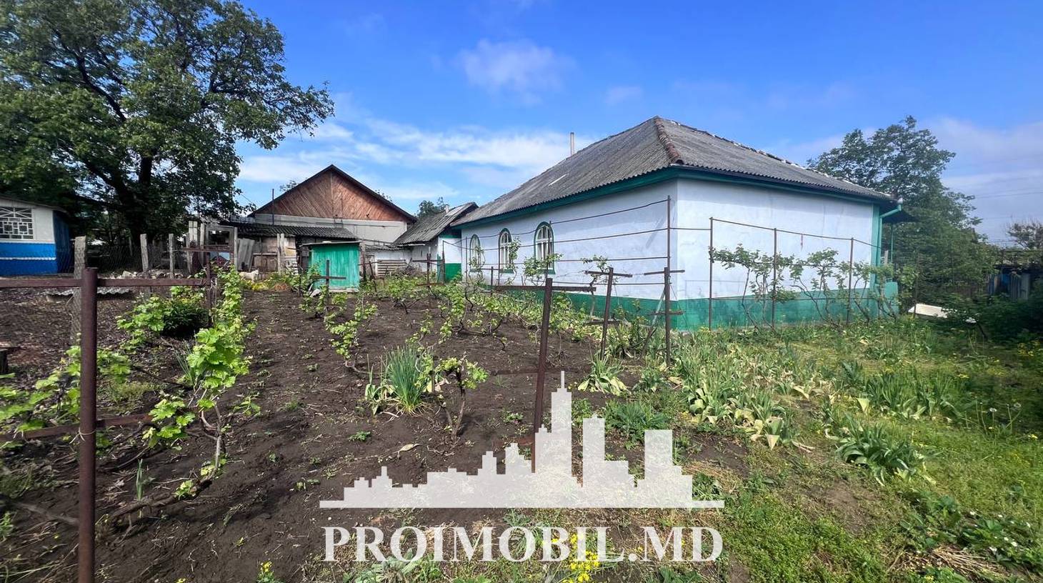 https://images.proimobil.md/4PLrHTShv91NJcq8aaPwm1oYdKiykpasjQLJ40v6Q88/watermark:0.75:so:0:30:0.39/resize:fill:1460:816:1/gravity:ce/bG9jYWw6Ly8vZXN0YXRlL2xyLzQwY2NiZjI5LWM5MGItNDRhOS04OWU0LTZhNzVkMTljNTNjZC5qcGVn