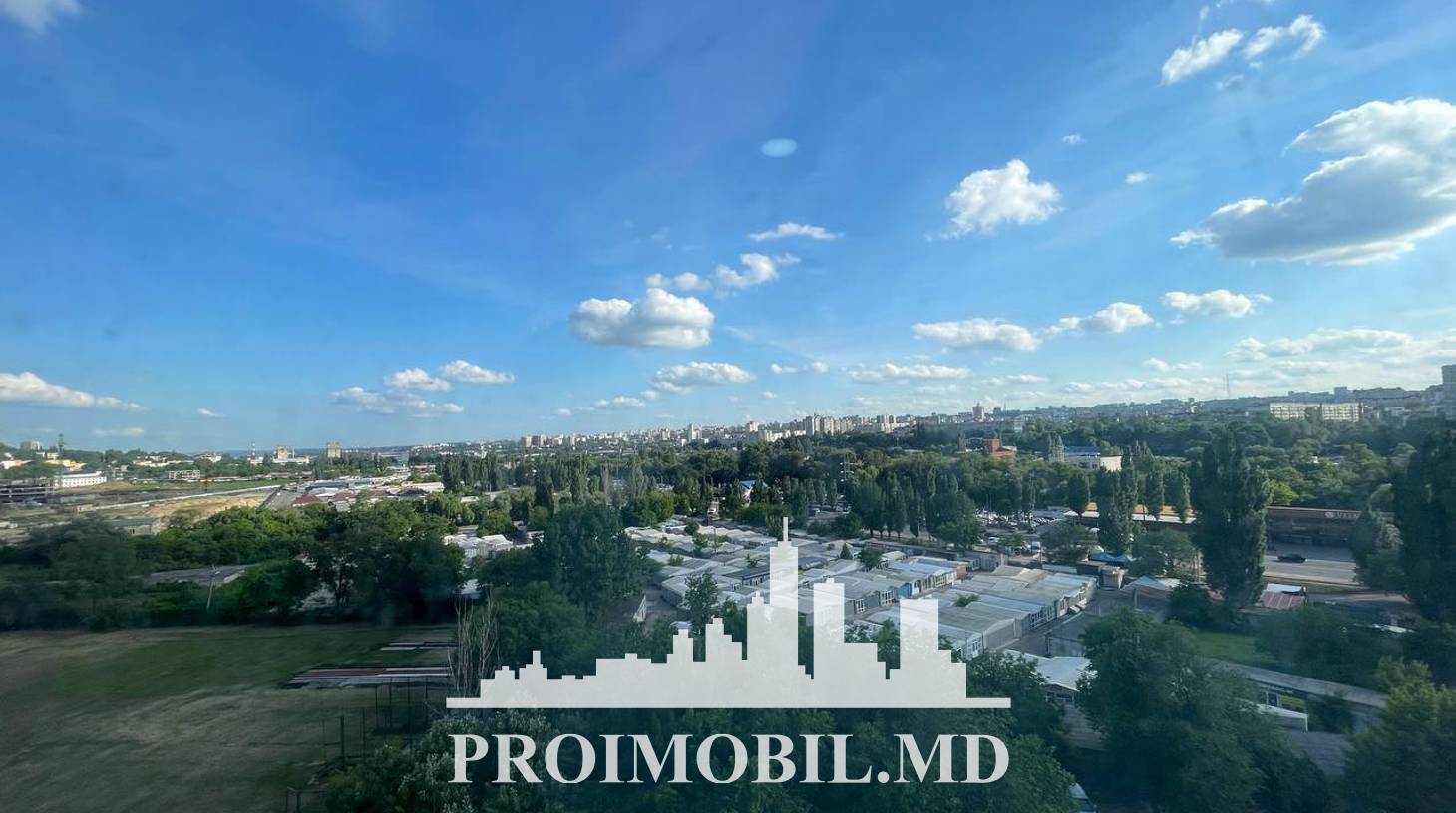 https://images.proimobil.md/4Qriu_zOyqRbKAhla_a0j3tP0iMAor1qcoa5GWCWk8A/watermark:0.75:so:0:30:0.39/resize:fill:1460:816:1/gravity:ce/bG9jYWw6Ly8vZXN0YXRlL2xyL2U1ZWJkNDdkLTUyNTktNDVlNy05ODcwLTdlZGUwYTcxM2M2YS5qcGVn